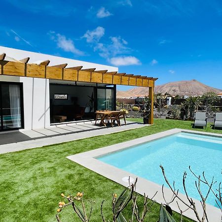 Bungalow + Piscina Independiente ラ・オリーバ エクステリア 写真