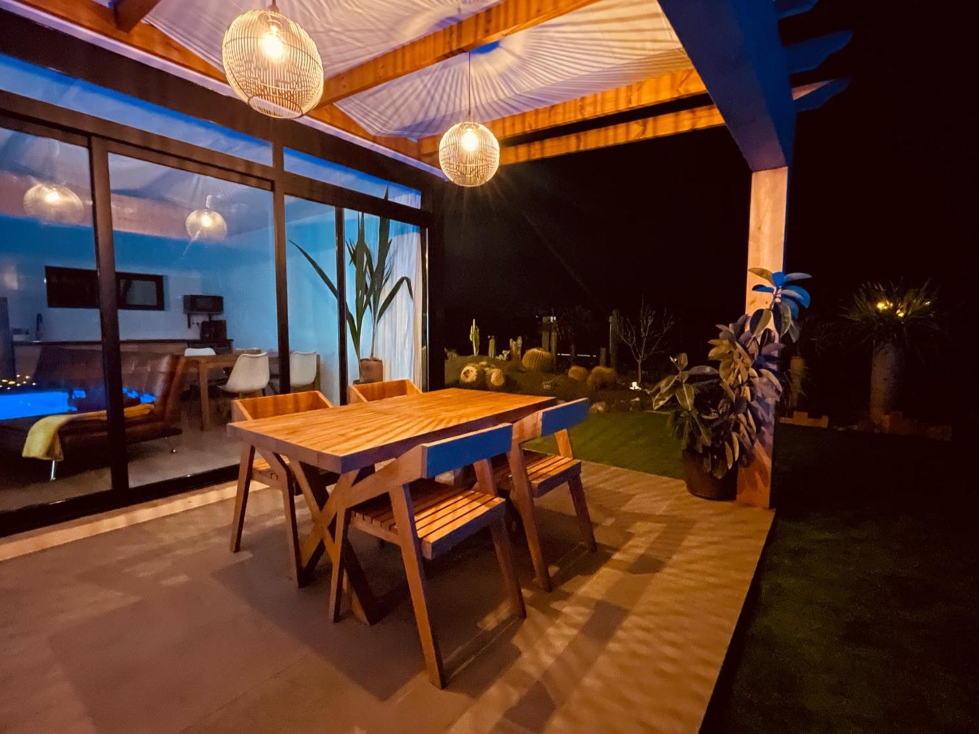 Bungalow + Piscina Independiente ラ・オリーバ エクステリア 写真